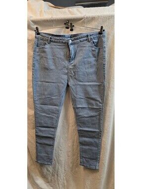 Womens New sz 24 Jeans